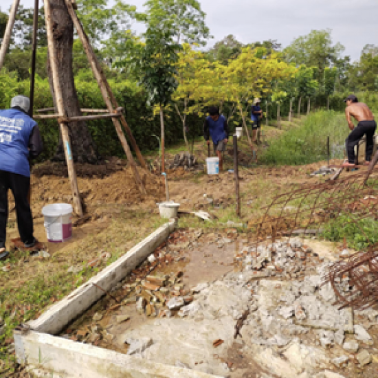 รับเหมาตอกเสาเข็มด้วยแรงคน ปทุมธานี ช่างสุริเดช - ช่างรับเหมาตอกเสาเข็มด้วยแรงคน รับเหมาตอกเสาเข็มด้วยแรงคน ปทุมธานี ช่างสุริเดช - ช่างรับเหมาตอกเสาเข็มด้วยแรงคน